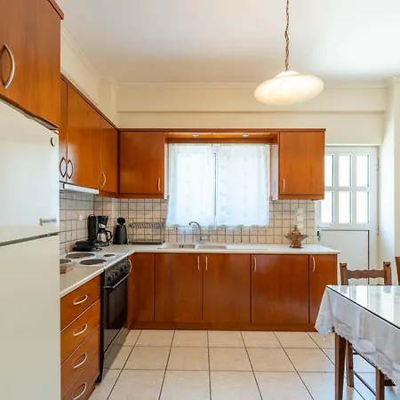 Vintage Family Comfort By Greece Apartment