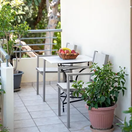 Vintage Family Comfort By Greece Apartment Aigio