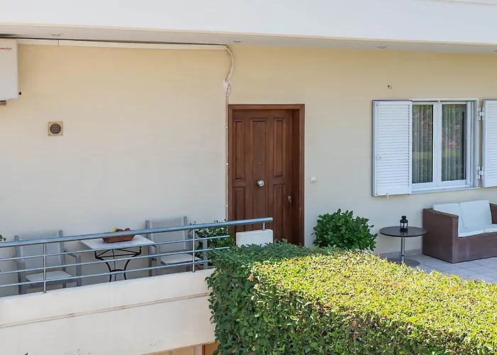 Vintage Family Comfort By Greece *